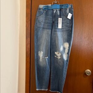 Trendy Distressed Boyfriend Jeans